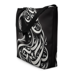 Elegance in Portraiture arabic calligraphy loubna tote